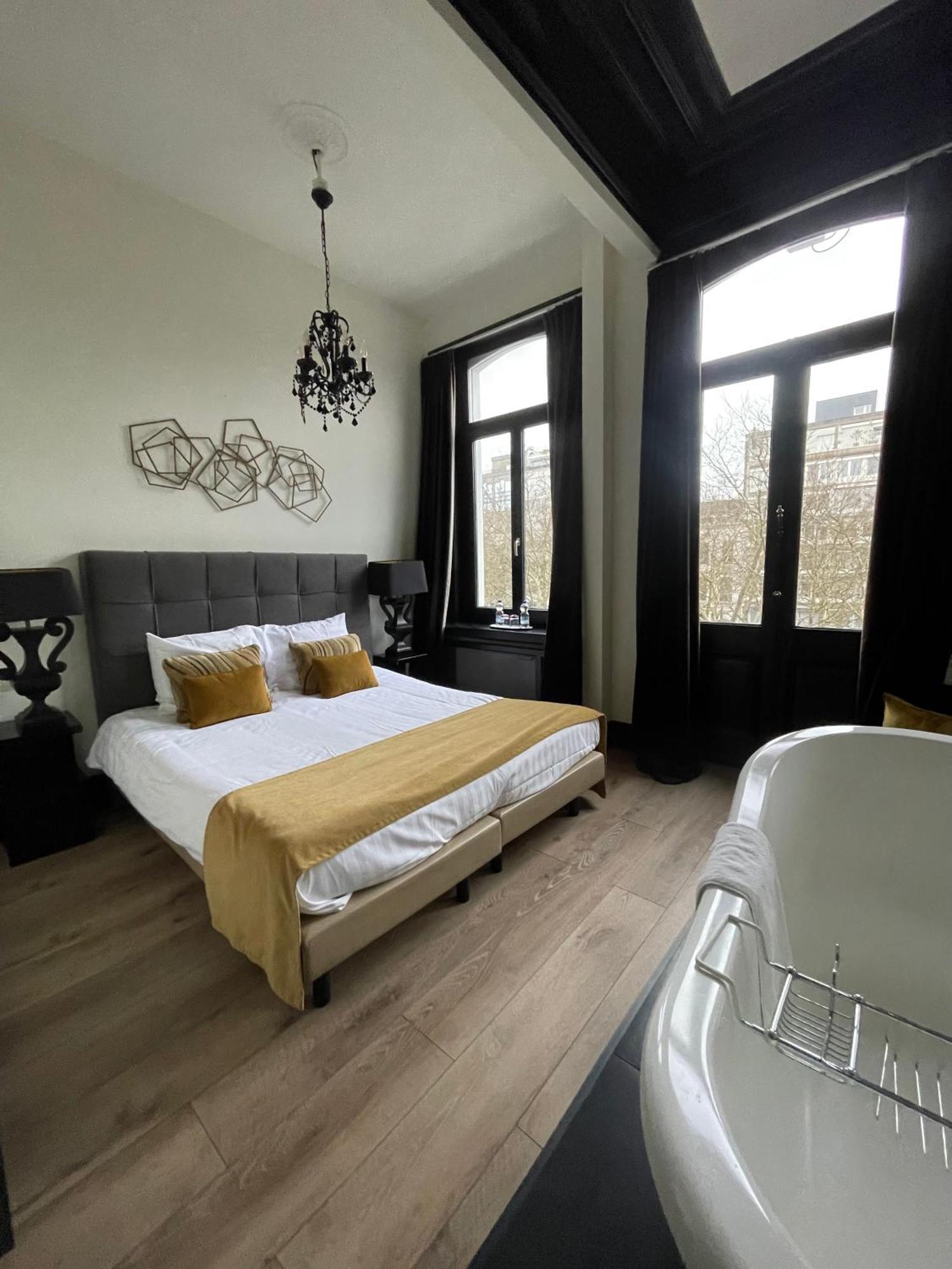 Bed and Breakfast B in Antwerpen Exterior foto